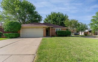 Spacious 3BD Corner Lot Home Surrounded by Arlington’s Best Parks