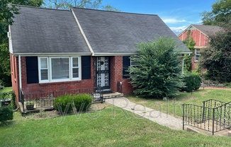 1003 39 AVE N