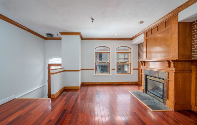 1011 S. Decker Avenue/4 Bedroom, 3.5 Bath Townhouse with Parking in Canton