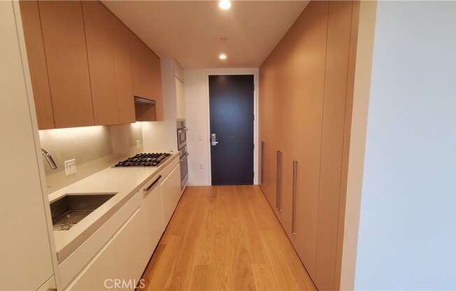 1 bed, 1 bath, 714 sqft, $2,400, Unit 1122