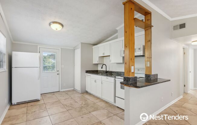 3 beds, 1 bath, $2,195