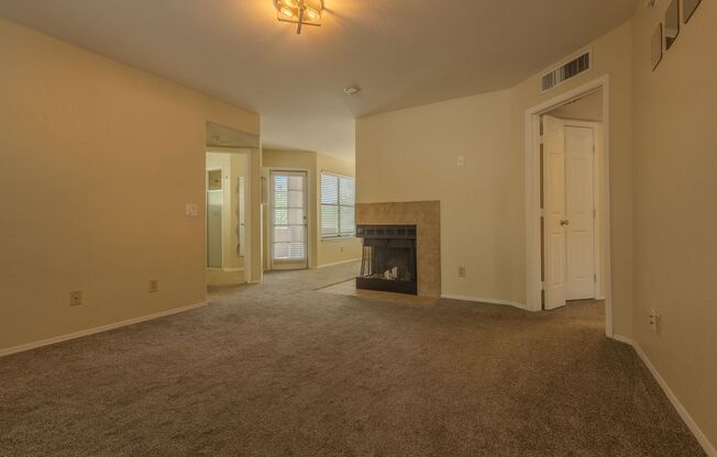 2 beds, 2 baths, $1,550, Unit UNIT 1102