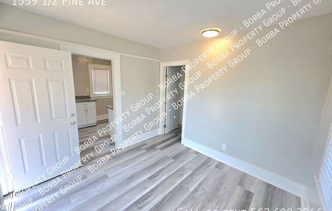 1559 1/2 PINE AVE