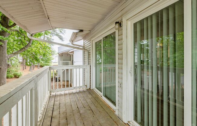 2 beds, 2 baths, 1,016 sqft, $1,150, Unit 2-05B