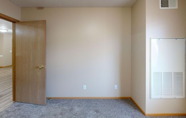 2 beds, 1 bath, 1,023 sqft, $1,225, Unit 3101-118