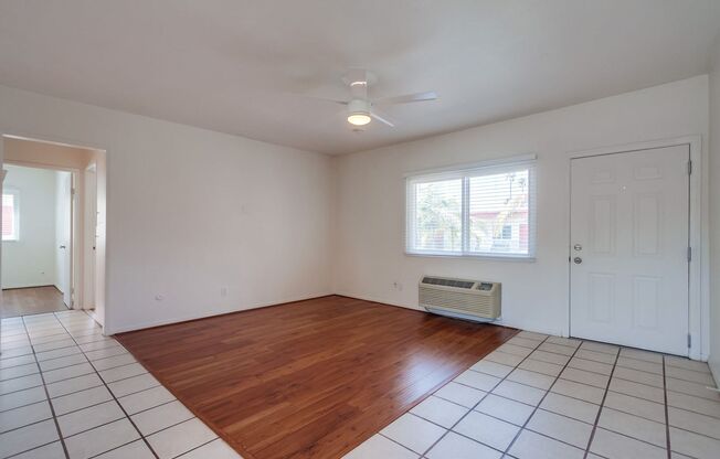 2 beds, 1 bath, 850 sqft, $2,450, Unit 10