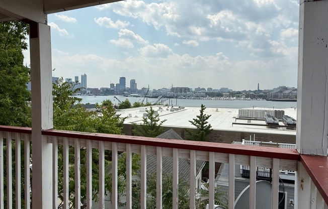 3 beds, 1 bath, 1,296 sqft, $3,400, Unit 3