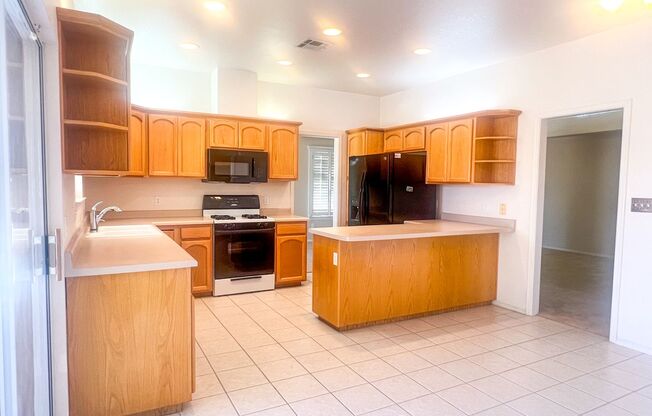 Adorable 3 bedroom 2 bath in Northeast El Paso !