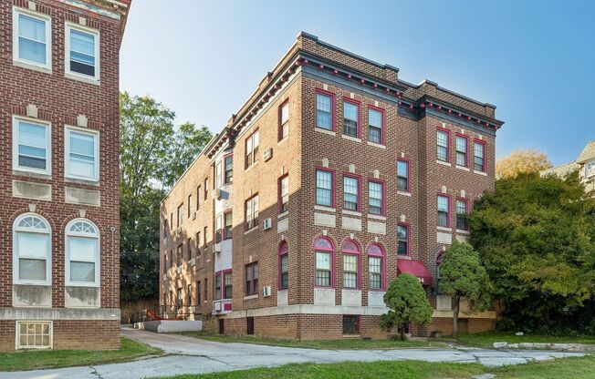 1 bed, 1 bath, 600 sqft, $1,150, Unit 3D