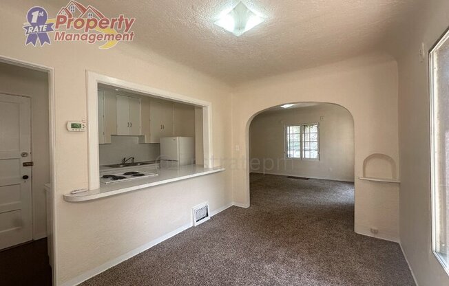 1102 N 7 ST