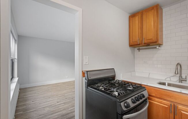 1 bed, 1 bath, 595 sqft, $1,995, Unit 404