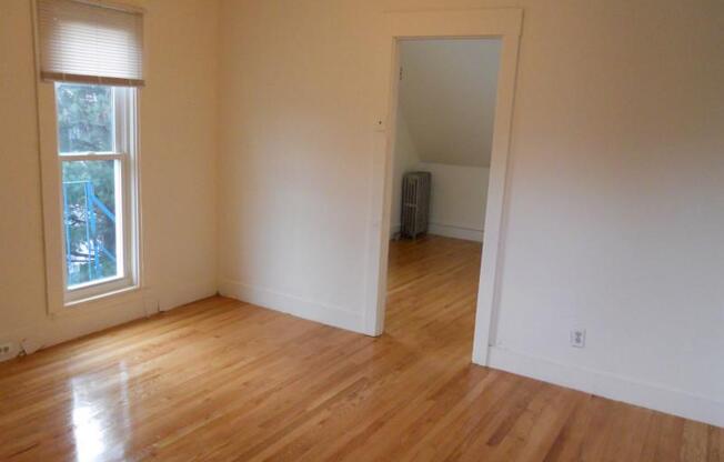 21 Aldersey St.