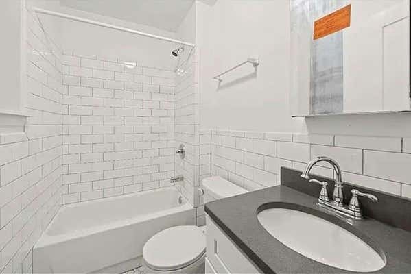 Studio, 1 bath, 400 sqft, $1,541, Unit B4