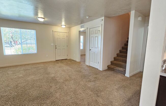 Pet Friendly Home with Office/Den!