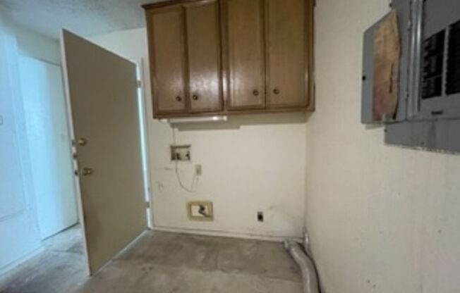 2 beds, 2 baths, $1,600