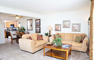 Welcome to SouthRidge Apartments and Townhomes