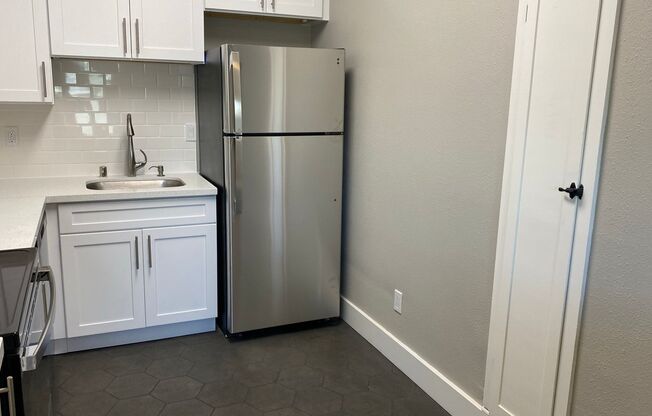 Studio, 1 bath, 667 sqft, $2,185