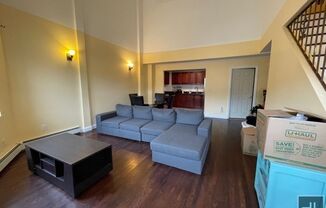 3 beds, 2 baths, $3,500, Unit 3