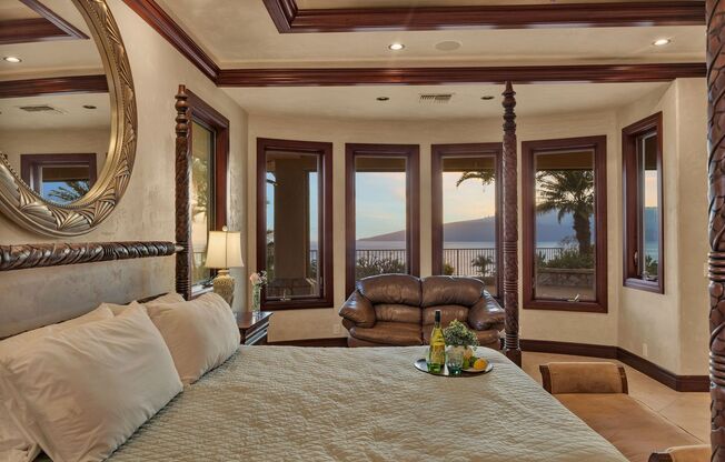 Island Elegance: 4-Bedroom Luxury Retreat with Infinity Pool