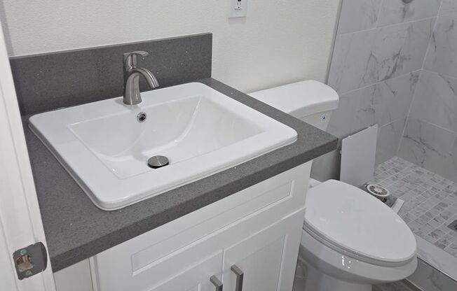 Studio, 1 bath, 323 sqft, $1,883, Unit 127