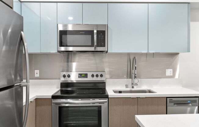 1 bed, 1 bath, 487 sqft, $1,975, Unit 311