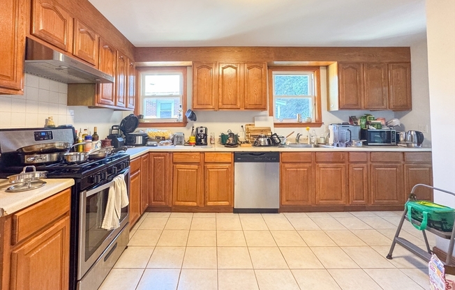 64 COLBORNE RD