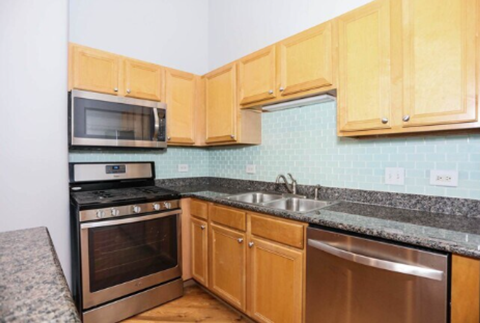 500 S Clinton St - 745