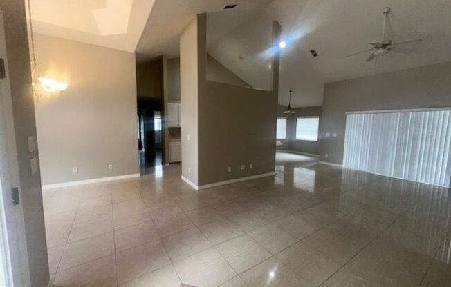 Pool home for rent !