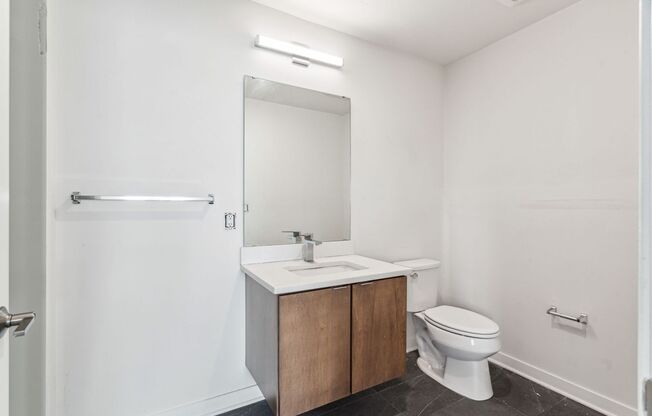 2 beds, 2 baths, 915 sqft, $2,300, Unit 416