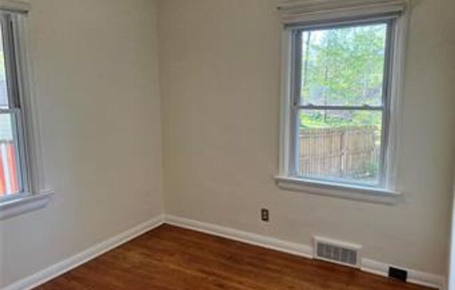 2 beds, 1 bath, $1,575