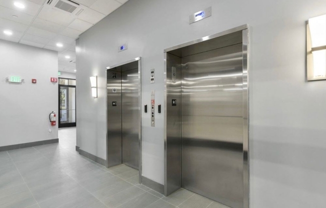 Studio, 1 bath, $1,575, Unit 727