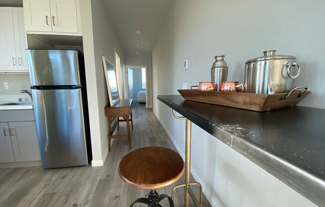 2 beds, 2 baths, 655 sqft, $2,595, Unit 202