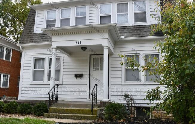 715 E 54th St.