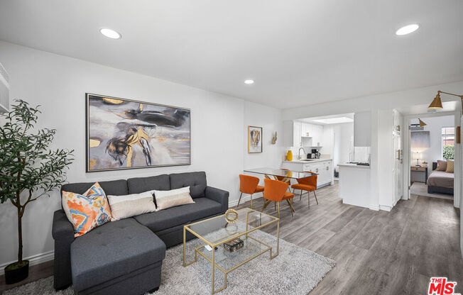 1623 MENLO AVE
