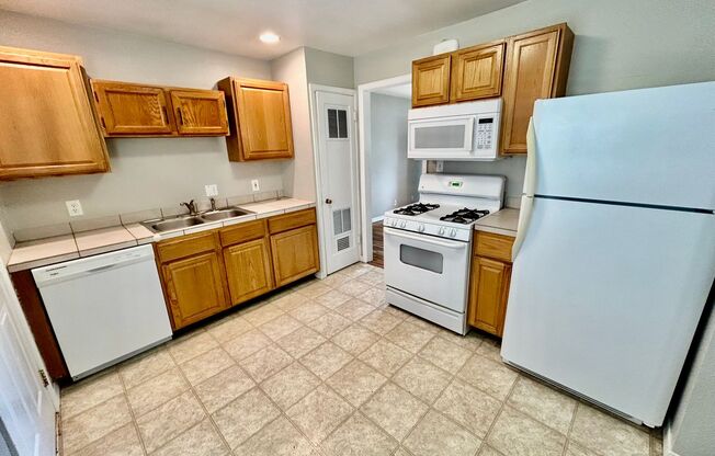 1509-1515 E. Caramillo St.