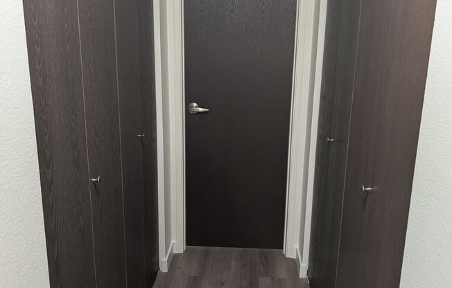 2 beds, 1 bath, 810 sqft, $2,095, Unit A104