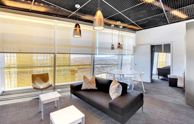 1 bed, 1 bath, $2,650