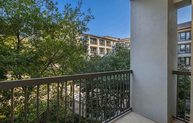 Private balconies and patios - Monterra Las Colinas Apartments