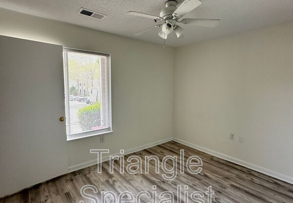 1420 Collegiate Cir