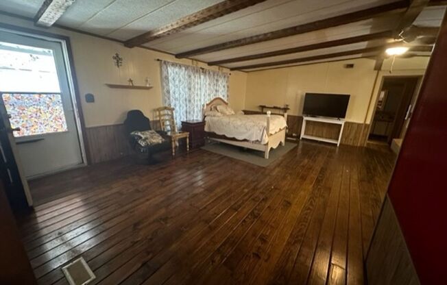 Nice 3 bedroom 2 Bath