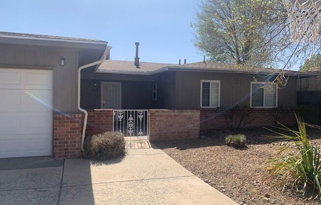 NE Heights 3 bedroom