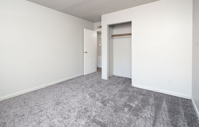 2 beds, 1 bath, $1,195, Unit 805-C