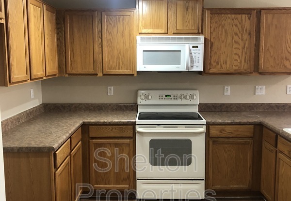 10153 N 115 DR