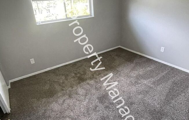 2 beds, 1 bath, $950, Unit 115 Reeb Lane Apt 4