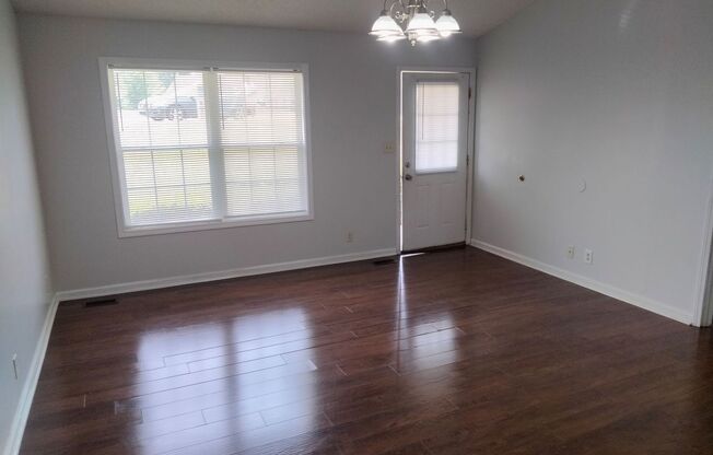 3 beds, 2 baths, $1,500