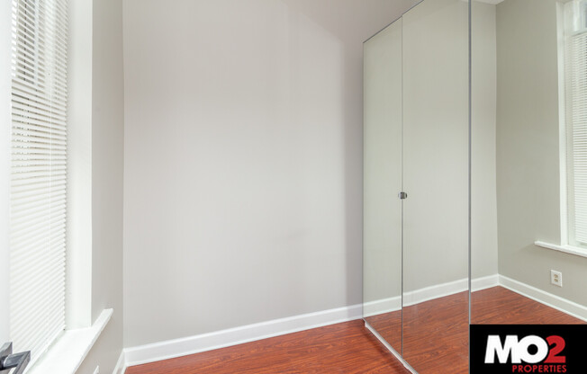 1364 W OHIO
