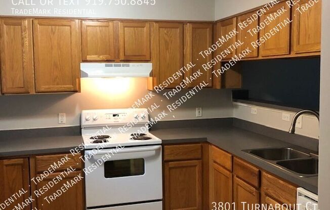 3801 TURNABOUT CT
