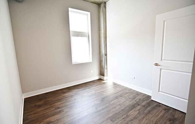 2 beds, 2 baths, 975 sqft, $3,900, Unit 3833-712