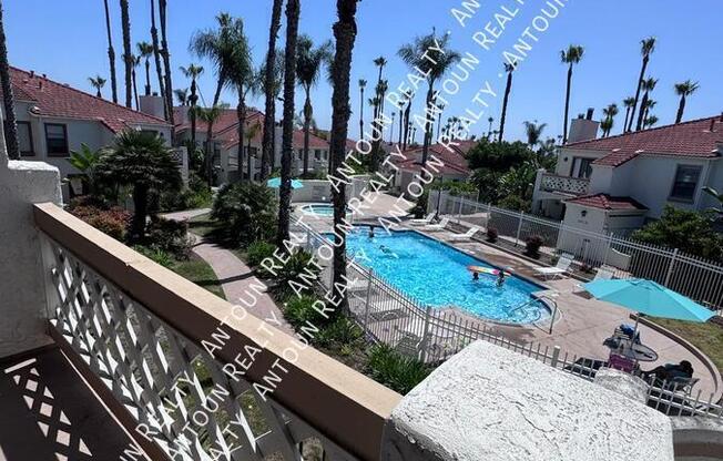 9489 FAIRGROVE LN