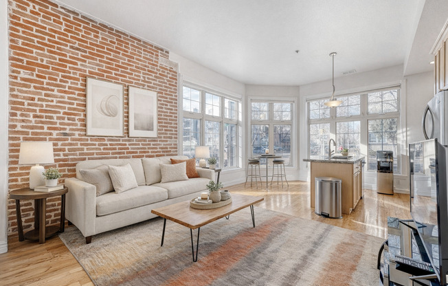 UPTOWN, CHARM AND CHARACTER WITH MODERN UPDATES, 1 BED CONDO, GROUND FLOOR, GREAT NATURAL LIGHT!